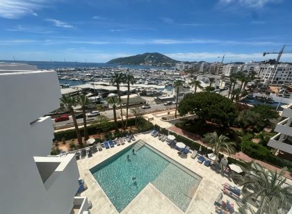 Hotel Tres Torres