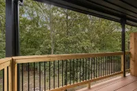 The Lofts on Indian Point - Near Silver Dollar City