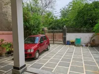 Kridha Holidays Homestay with Kitchen