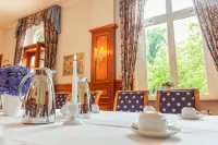 Hotel Erbprinzenpalais - breakfast