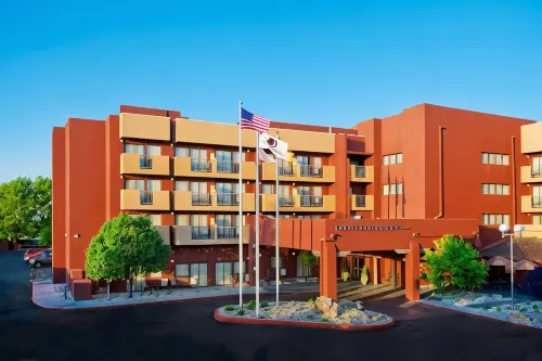 DoubleTree by Hilton Hotel Santa Fe Hotels in La Cienega