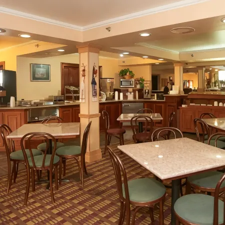 Hollow Inn and Motel