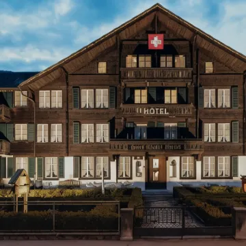 Hotel Chalet Swiss Hotels near Interlaken Ost Train Station