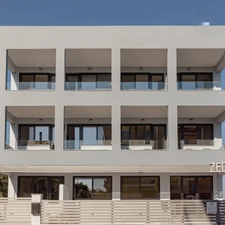Zed Smart Property Airport by Airstay Отели в г. Спата-Артемида