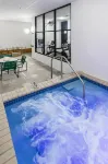 Aspen Suites - Rochester - Hot Tub