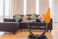 Weekly & Monthly Stay, Leisure & Business, Oxford, Parking, 2 Bedrooms, Near Headington Hospitals