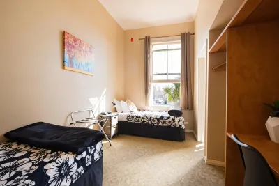 The Prince Albert Backpackers & Bar Hotels in 