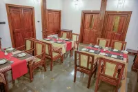 Surya Heritage Hotels - servizio colazione
