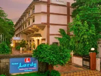 瓦多達拉領主旅館 Sursagar Lake附近的飯店