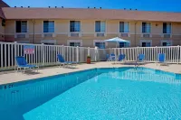 Baymont by Wyndham Braselton / Winder - piscina