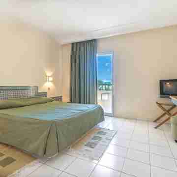 Hotel Venice Beach- Families and Couples Only Rooms