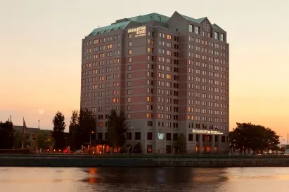 DoubleTree Suites by Hilton Hotel Boston - Cambridge