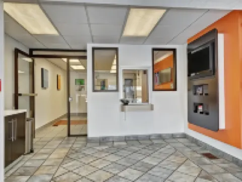 Motel 6 Villa Park, IL - Chicago West Hotels in DuPage County