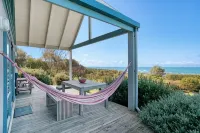 Bear Gully Coastal Cottages