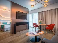 Barceló Sevilla Renacimiento Hotels near Teatro Central