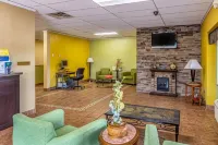 Econo Lodge Inn & Suites Hotels in Newton