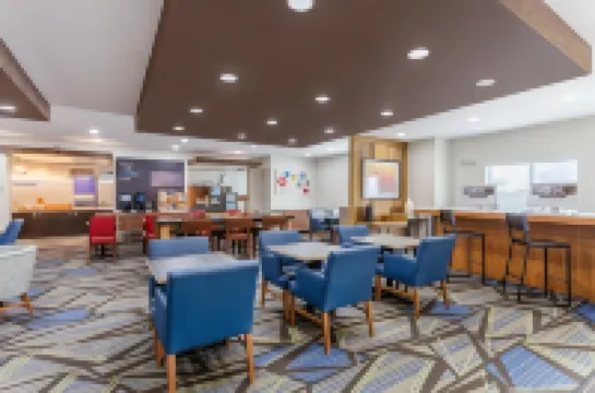 Holiday Inn Express & Suites ALBERT LEA - I-35 by IHG