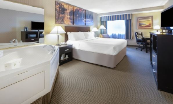 Days Inn by Wyndham Plattsburgh