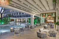 Berry Blue Hotels - Breakfast