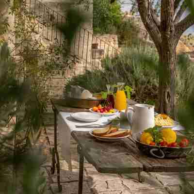 Sextantio le Grotte Della Civita Hotel Exterior