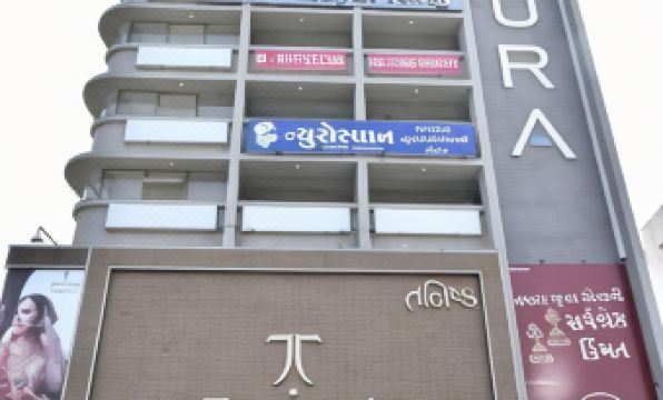 Hotel Royal Square by Sky Stays