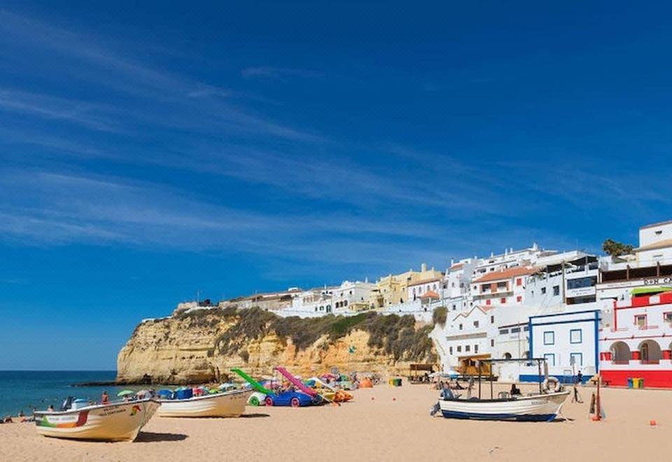 Hotel Azula - Bright and Airy 2 Bedroom Apartment with p, Leisure & Recreation, Beach