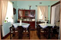 Jock-Inn Guest House