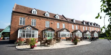 Worcester Bank House Hotel Spa  Golf, BW Premier Collection Отели в г. Уорчестер