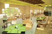 Royal View Hotel - breakfast