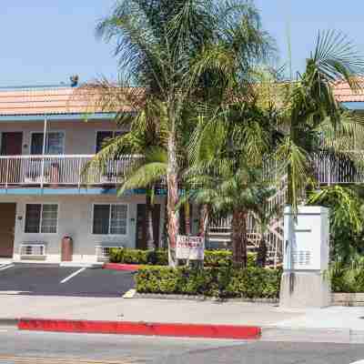 トラベロッジ バイ ウィンダム フラートン ニア アナハイム Hotel Exterior