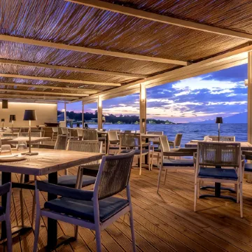 Iakinthos, Tsilivi Beach