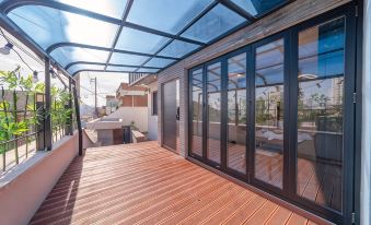 Yeosu the Today Dog (5 Minutes by Car from Yeosu Hot Place)