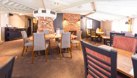 Premier Inn Christchurch (East) Отели рядом с достопримечательностью «Christchurch Priory»