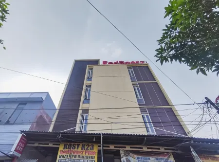 RedDoorz at K23 Rungkut Madya