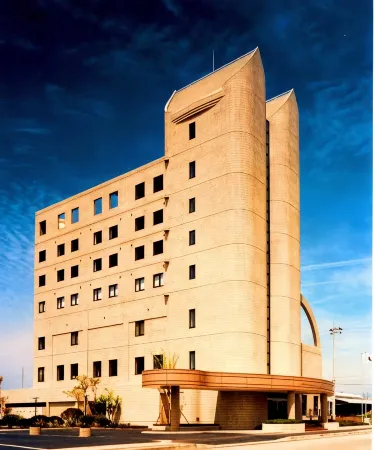 Sakaide Plaza Hotel Отели в г. Сакаиде