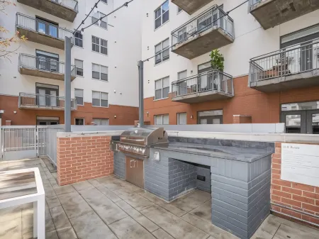 Kasa Downtown Austin Отели рядом с достопримечательностью «Университет Техас в Остин»