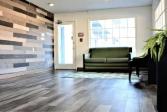 트래블로지 바이 윈덤 월터버러