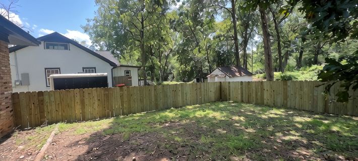 Agreeable Gray: 3 Bedroom, Soothing 5 Beds, Large groups, Pet Friendly Ξενοδοχεία στην πόλη Tyler
