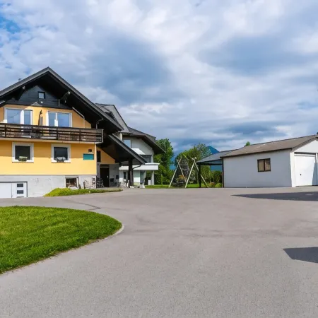 Rooms & Apartments Jana