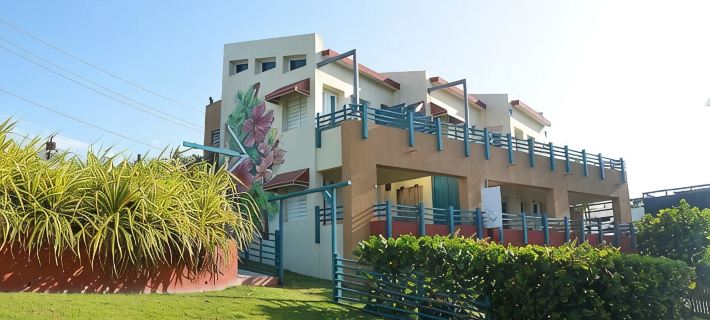 Beachlovers Stay  Love  Play on Isabela's Magical Northwest Coast @ Jobos Beach Isabela otelleri