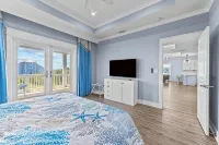 Ocean View, Modern, Elegant Oasis With Private Pool In Gated, Coastal Community!