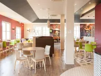 Holiday Inn DARLINGTON - NORTH A1M, JCT.59 by IHG - breakfast