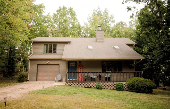 Massanutten Cabin: Hot Tub, Big Yard + Free Pool Pass