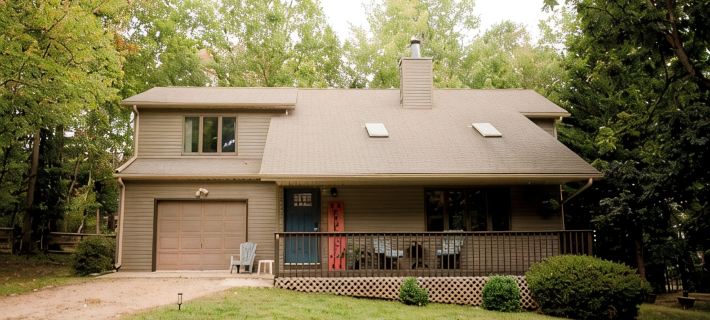 Massanutten Cabin: Hot Tub, Big Yard + Free Pool Pass Hotels in Massanutten
