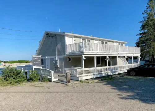 Oceanfront Condo #2 prime location w/ amazing views