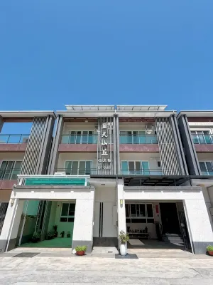 藍天山丘池上館民宿 池上站附近的飯店