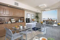 Beach House Hotel at Hermosa Beach