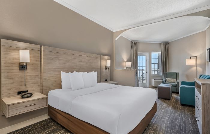 Comfort Suites Chincoteague Island Bayfront Resort