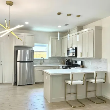 New Build! Near Hospital & Shops