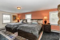 The Farm House at Hunting Creek - 4-Star